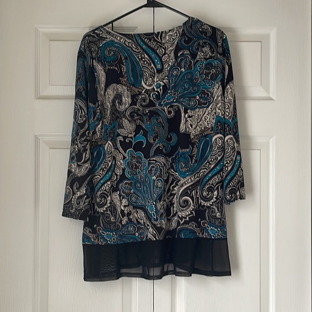 Patterned top - Picture 4 of 4
